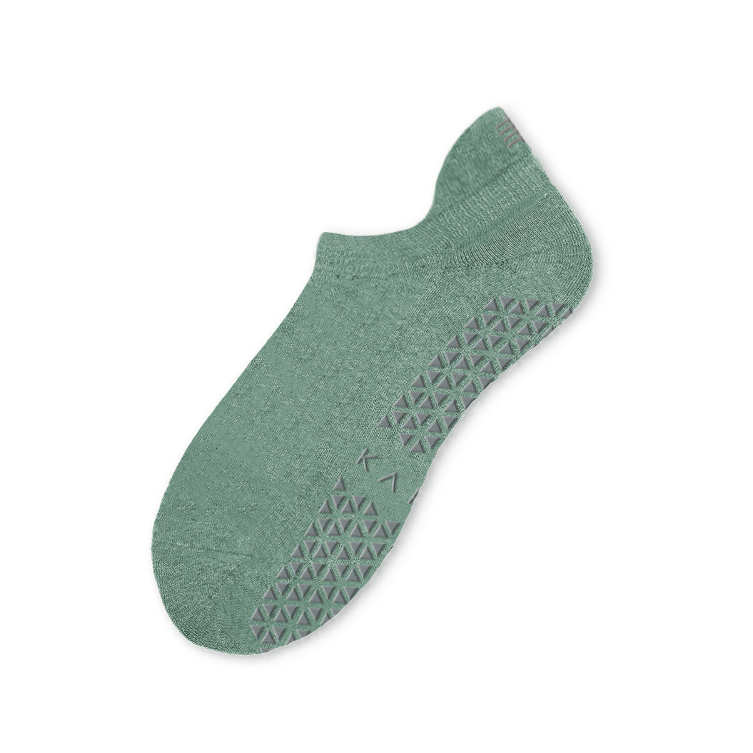 KARVE Sage Grip Socks Reformer Pilates